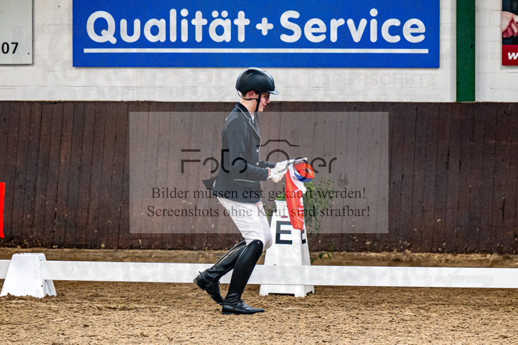 20240310-DOS_1211 | Entdecke hochwertige Reitturnierfotos von Foto Oger. Professionell, emotional und authentisch – jetzt Lieblingsmomente im Shop bestellen.Deutschlandweite Turnierfotografie. - Realisiert mit Pictrs.com