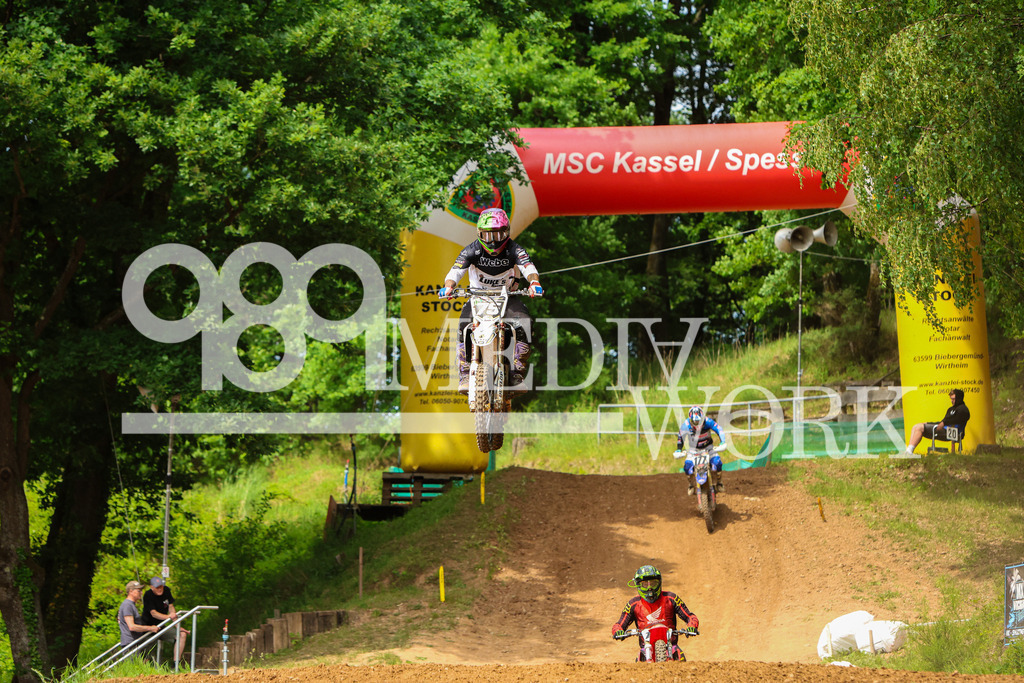 5E6A5130 | 989 MEDIAWORK