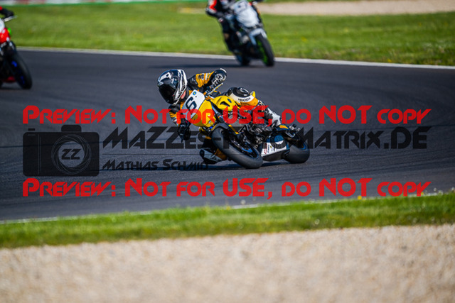 MaZZes_FotoMatrix_220506_96097 | Fotograf Mathias Schmid
Sportfotograf,
Eventfotograf,
Hochzeitsfotograf,
Portraitfotograf