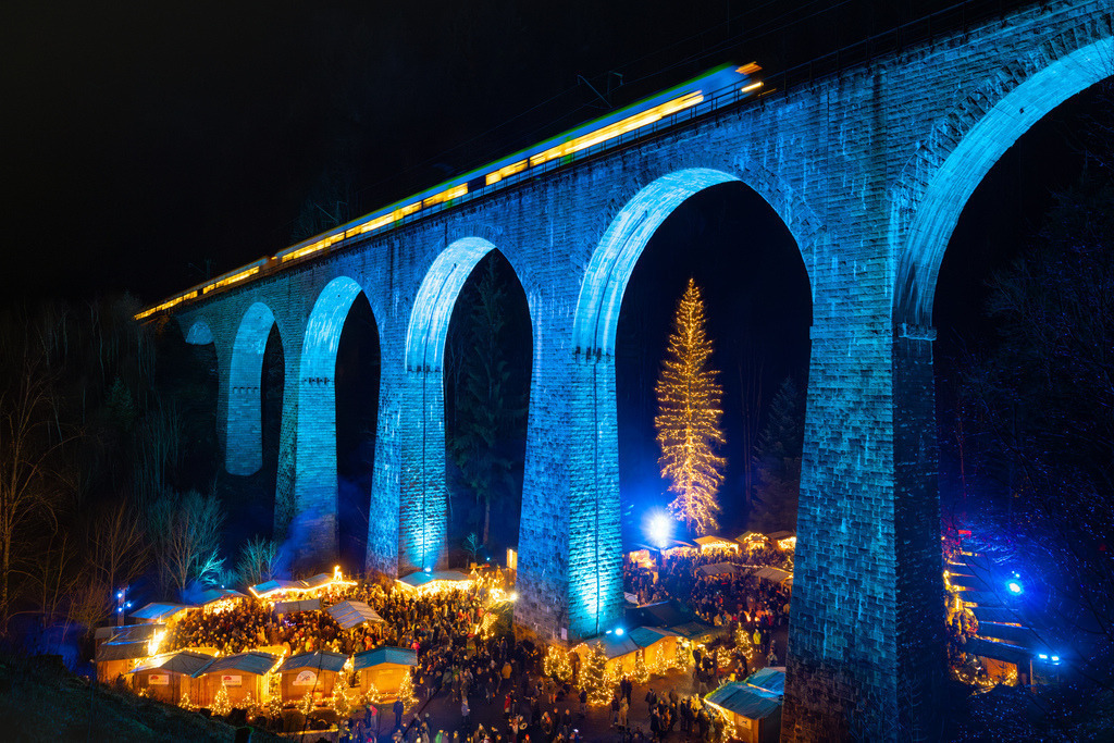 2024-12-07 Wehnachtsmarkt Ravennaschlucht 027 | Schwotte Media - Realisiert mit Pictrs.com