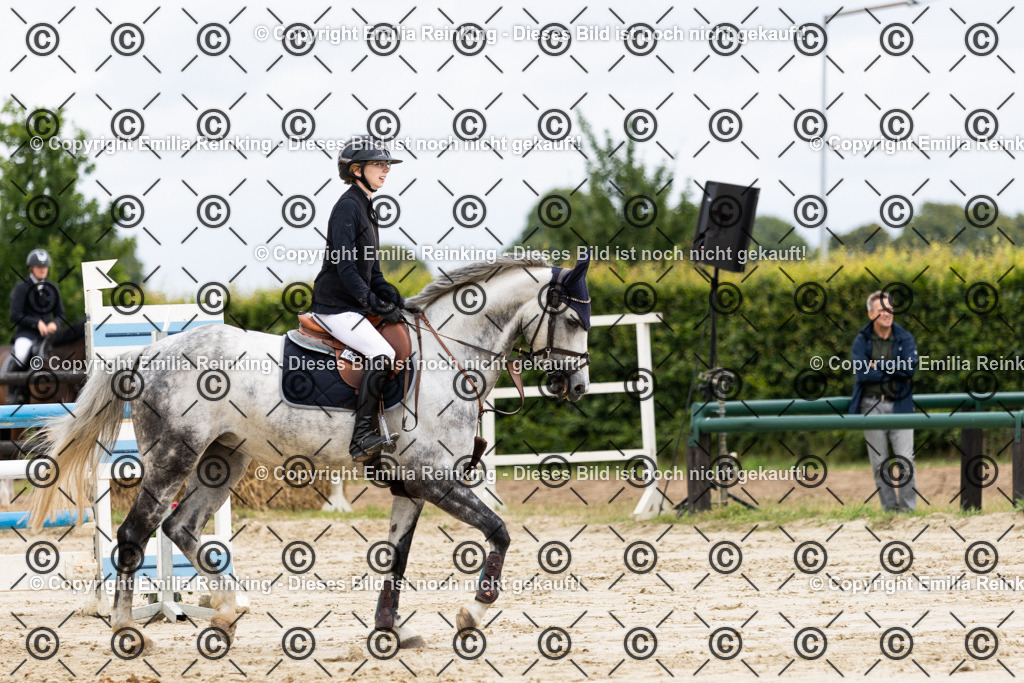 CL5A5593 | Emilia Reinking Fotografie - Realisiert mit Pictrs.com