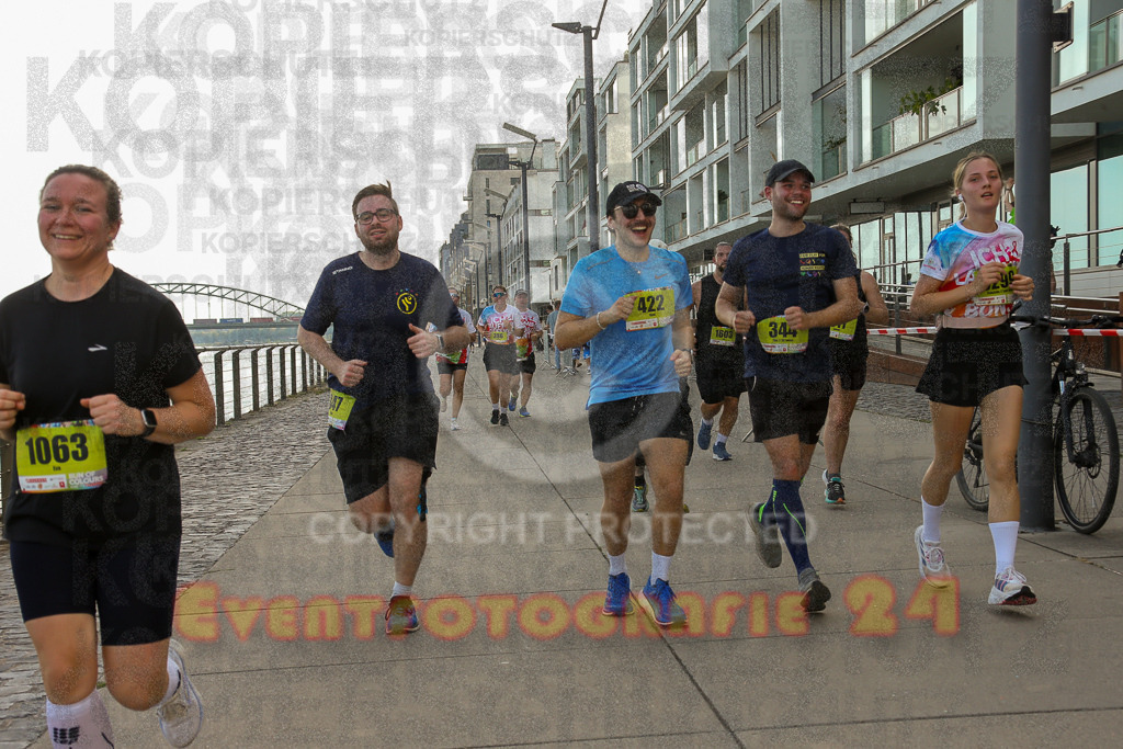 250920_1454_EX1_8151 | Sportfotografie im Rhein-Sieg Kreis, Köln, Bonn, NRW, Rheinland Pfalz, Hessen, etc. Unser Tätigkeitsfeld umfasst den Laufsport vom Volkslauf über den Marathon, Duathlon, Triathon bis zum Ultralauf wie Kölnpfad Ultra oder Schindertrail.