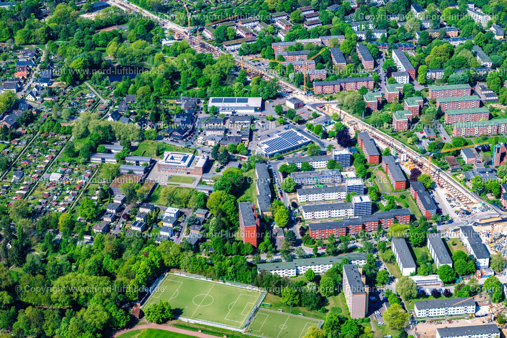 Hamburg_Horn_Bergmannring_U4_Baustelle_ELS_3434010525 | HAMBURG 01.05.2025 Baustelle mit Tunnelführungsarbeiten für die Streckenführung und den Verlauf der U 4 im Ortsteil Horn in Hamburg, Deutschland. Weiterführende Informationen bei: BeMo Tunnelling GmbH,  Hamburger Hochbahn AG. // Construction site with tunnel guide for the route of U 4 in the district Horn in Hamburg, Germany. Further information at: BeMo Tunnelling GmbH,  Hamburger Hochbahn AG. Foto: Martin Elsen
