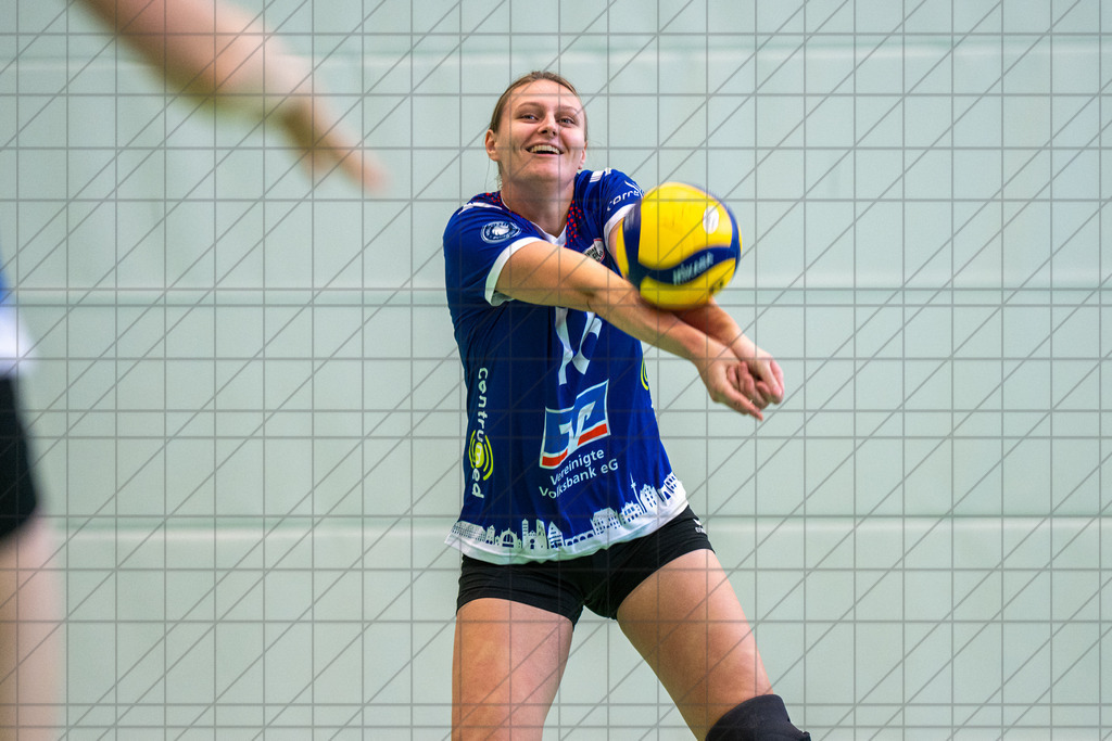 2. VBL Nord 25/26 | VC Osnabrück | Trainingsimpressionen | //  01.09.25: 2. VBL Nord 25/26 | VC Osnabrück | Trainingsimpressionen / Osnabrück / Deutschland  //   CREDIT:www.bullenfotos.de, Martin König, Hörner Weg 40, D-49078 Osnabrück, +4917663732967 // Nutzung und Weitergabe nur zu den vereinbarten Zwecken. Presseanfragen an Ersteller. Alle Rechte beim Ersteller. Honorierung nach MFM. - Realisiert mit Pictrs.com