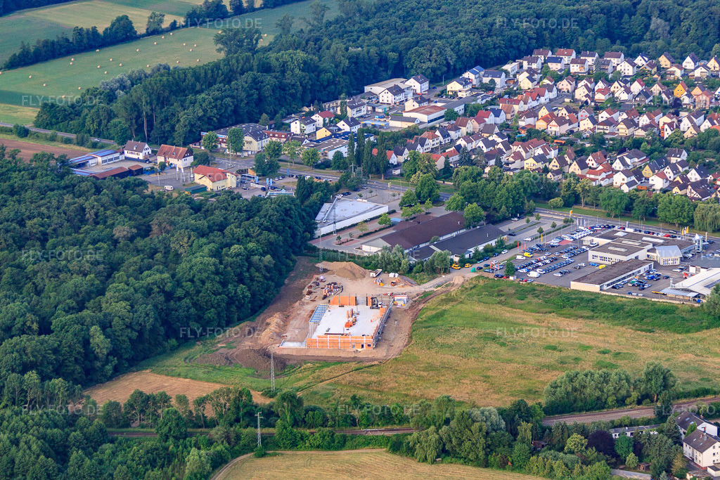 Luftbild: EDEKA Neubau in der Lauterburger Straße in Kandel im Bundesland Rheinland-Pfalz in Deutschland. Foto: IMG_67959.jpg vom 14.06.2014 durch Werner Riehm/FLY-FOTO.de