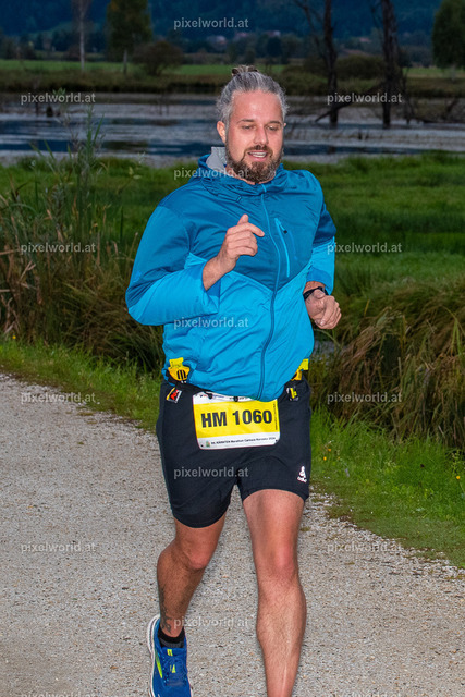 7. Int. Kärnten Marathon 2024 - Halbmarathon | Bildershop von pixelworld.at - Realisiert mit Pictrs.com