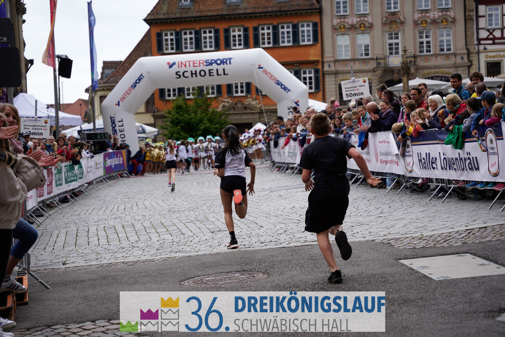Stadtwerke Schüler und Jugendlauf 1,7km | 3koenigslauf 2022 Stadtwerke Schüler und Jugenlauf 1,7km - Realisiert mit Pictrs.com