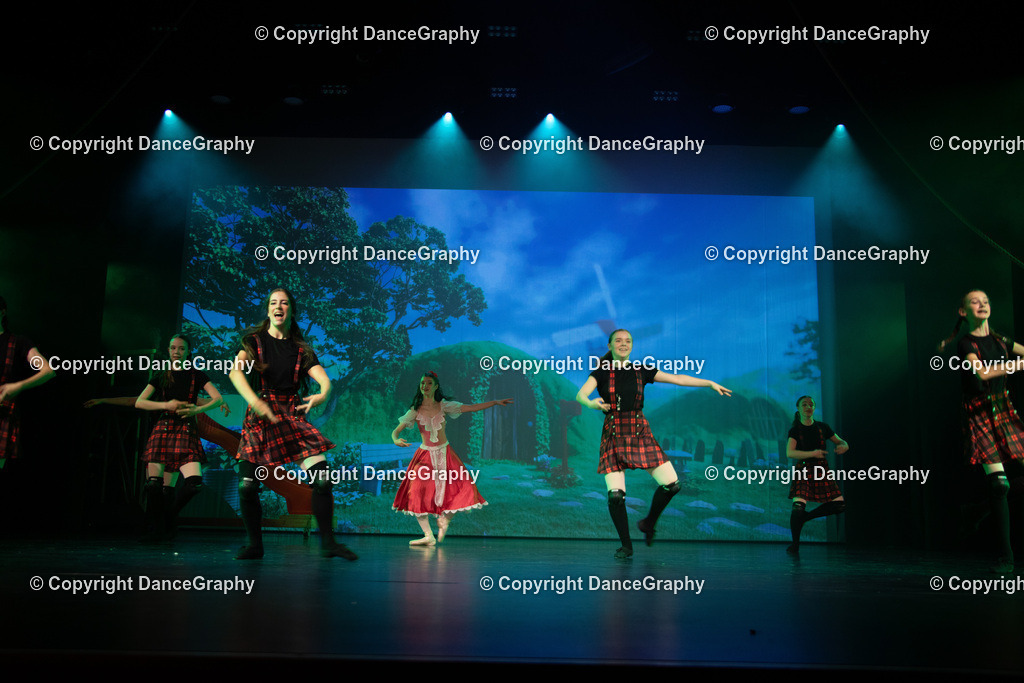 GPHY3027 | DanceGraphy - Realisiert mit Pictrs.com