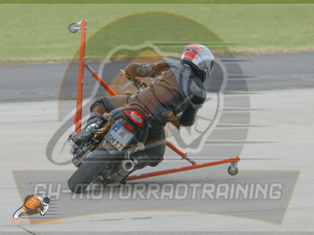 IMG_0101 | gh-motorradtraining-foto.de - Realisiert mit Pictrs.com