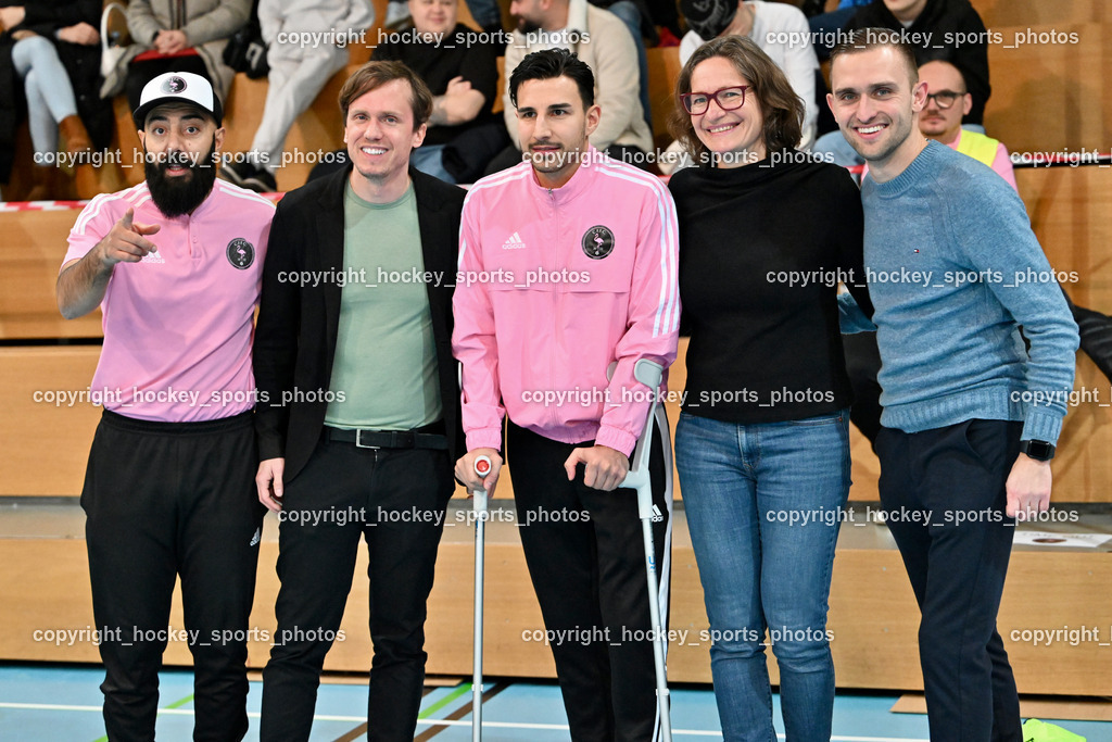 Carinthia Flamengo Futsal Club vs. Futsal Klagenfurt | Headcoach Carinthia Flamengo Ugur Koc, Vizebürgermeister Klagenfurt Ronald Rabitsch, Edo Lisic, Stadträtin Klagenfurt Constance Mochar, Landtagsabgeordneter Kärnten Maximilian Rakuscha, Carinthia Flamengo Futsal Club vs. Futsal Klagenfurt, Carinthia Flamengo Futsal Club vs. Futsal Klagenfurt am 01.12.2024 in Klagenfurt (Ballspielhalle Viktring), Austria, (Photo by Bernd Stefan)