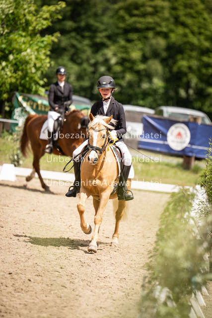 Bad_Meinberg_05138 | saradresslerfotografie - Realisiert mit Pictrs.com