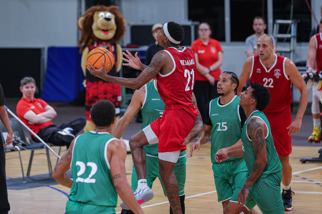 BAYER GIANTS vs VET-CONCEPT Gladiators Trier Test-73 | Fotos von Basketballspielen aus dem Raum NRW fotografiert von Gero Mueller-Laschet und Daniel Schaefer - Realisiert mit Pictrs.com