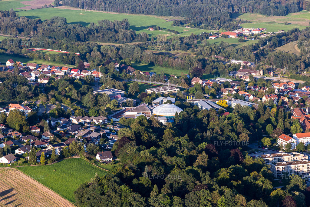Luftbild: Schwaben-Therme, Thermalhotel Aulendorf in Aulendorf im Bundesland Baden-Württemberg in Deutschland. Foto: IMG_128966.jpg vom 03.09.2021 durch Werner Riehm/FLY-FOTO.de