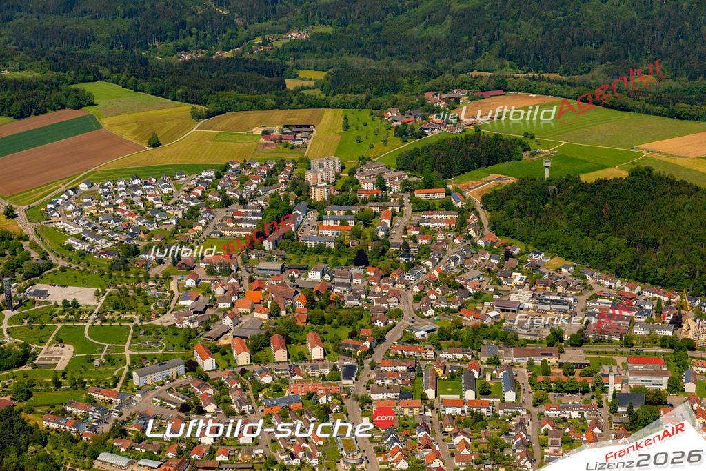 Das Luftbild zeigt : Wetzgau Schwäbisch Gmünd - Die Luftaufnahme wurde 2024 vom UL-Flugzeug aus erstellt ( keine Drohne ) - Hochauflösende Luftaufnahme - Für grossformatige Ausdrucke geeignet. Die Geschenkidee !Mit Lizenz und Bildrechte bestellbar
