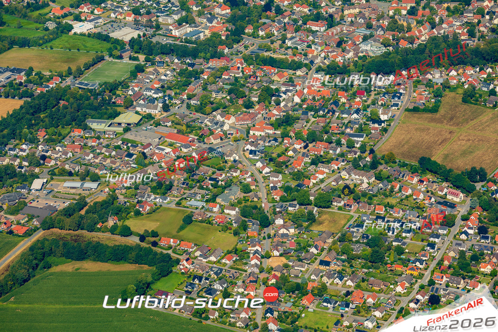 Luftaufnahme der Stadt Enger - Die Luftaufnahme wurde 2025 vom UL-Flugzeug heraus erstellt ( keine Drohne ) - Hochauflösende Luftaufnahme - für professionelle Ausdrucke geeignet. Die Geschenkidee !Hier alle&nbsp;Infos zur Lizenzierung der LuftaufnahmeWir fliegen auch dieses Jahr wieder in Ihre Region um Luftbilder zu erstellen.- Luftbild anfragen