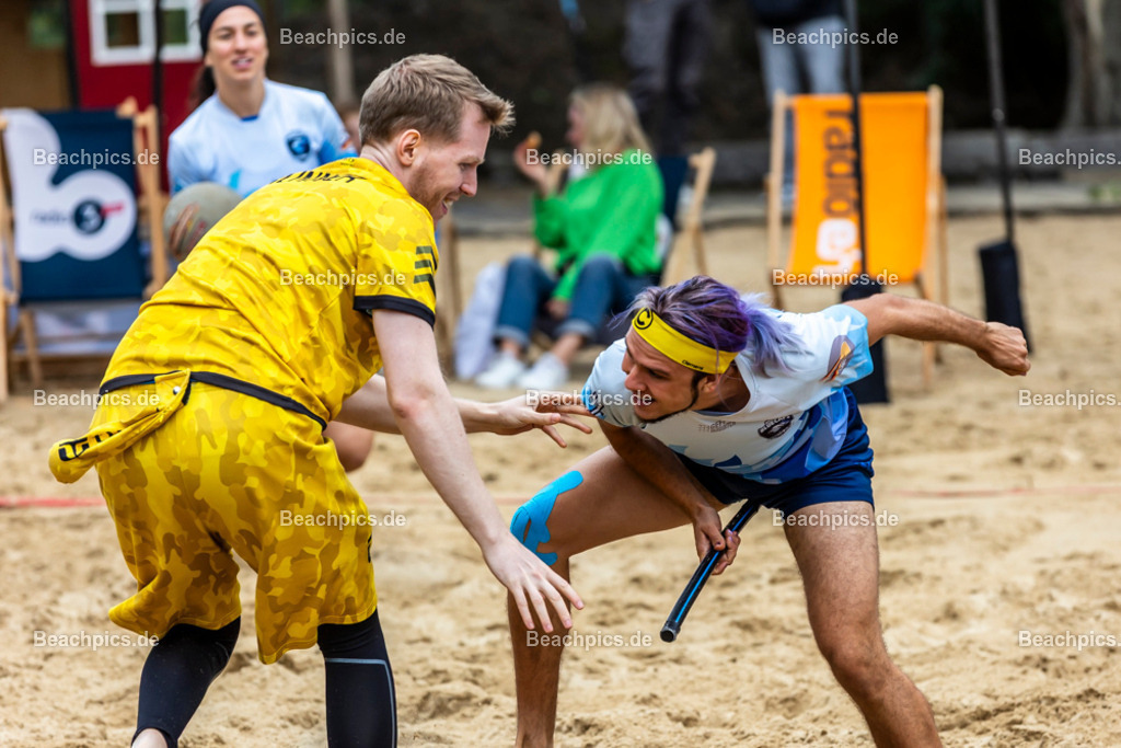 2025-200080471-Strandvölkerball-WM_1 |  23.08.2025; Berlin Foto: Gerold Rebsch - www.beachpics.de