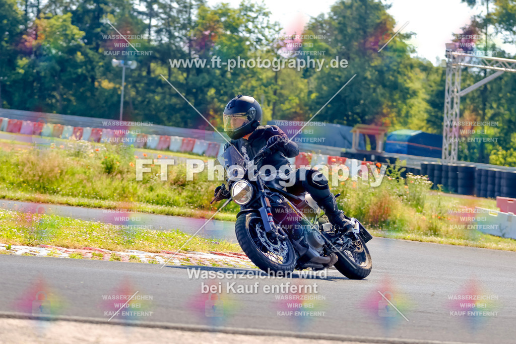 _MOT8981 | Hier findet Ihr Bilder von Touristenfahrten auf der Nürburgring Nordschleife oder von anderen Veranstaltungen die ich besucht habe. Viel Spass beim Durch Schauen 