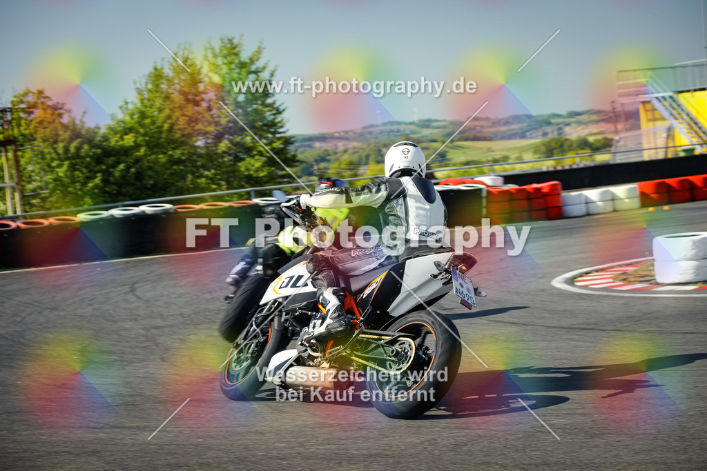 OBK_Mai_Volker_Adam-10397 | Hier findet Ihr Bilder von Touristenfahrten auf der Nürburgring Nordschleife oder von anderen Veranstaltungen die ich besucht habe. Viel Spass beim Durch Schauen 