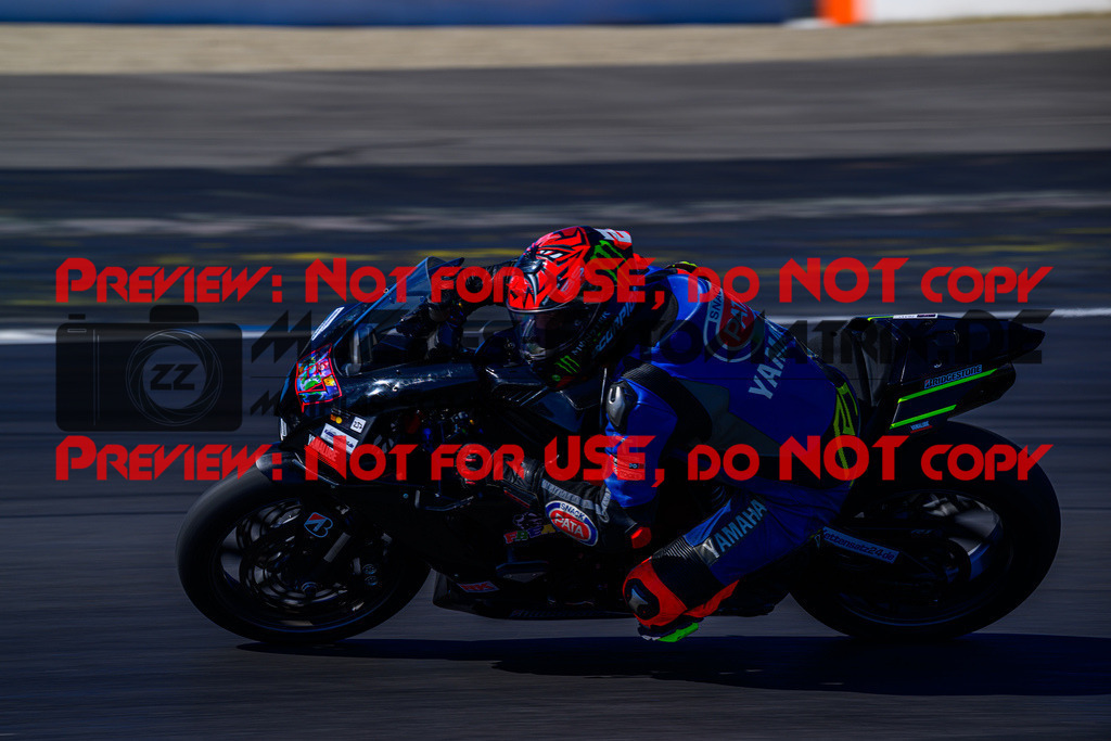 MaZZes_Fotomatrix_20250407_6021986_2-15 | WEISS