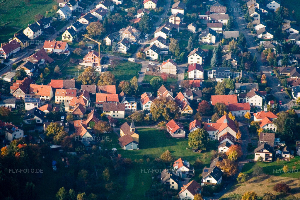 Luftbild: Lange Straße im Ortsteil Schluttenbach in Ettlingen im Bundesland Baden-Württemberg in Deutschland. Foto: IMG_14042.jpg vom 11.10.2008 durch Werner Riehm/FLY-FOTO.de