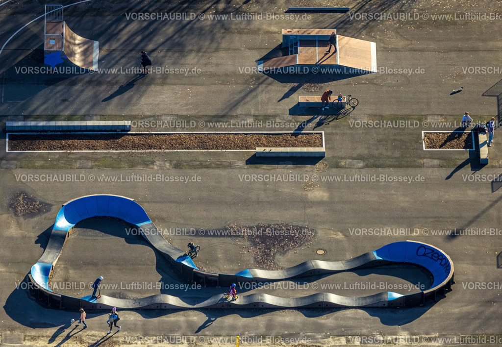 Bochum240103299 | Luftbild, Skatepark und Sportplatz Auf der Heide, Altenbochum, Bochum, Ruhrgebiet, Nordrhein-Westfalen, Deutschland