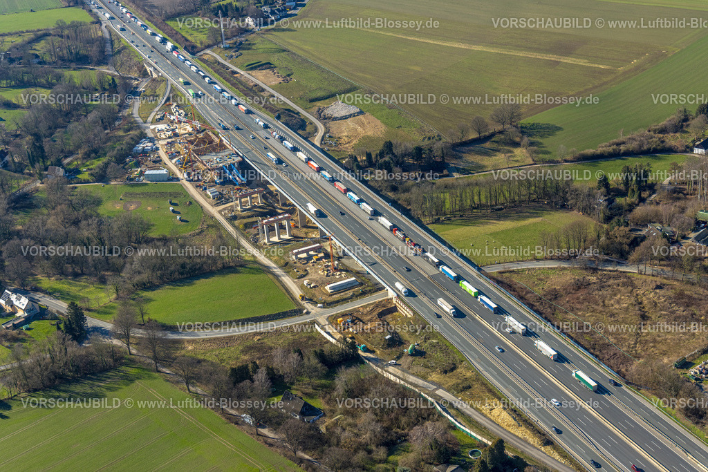 Unna230213444 | Luftbild, Baustelle mit Ersatzneubau Liedbachtalbrücke der Autobahn A1 nahe dem Kreuz Dortmund/Unna, LKW Stau, Massen, Unna, Ruhrgebiet, Nordrhein-Westfalen, Deutschland
