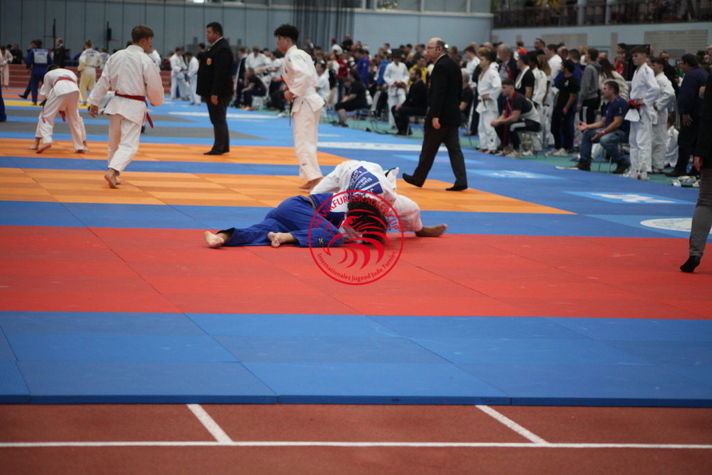 IMG_0824 | Fotos vom Adler Cup - Pictures from Adler Cup

Hier findet Ihr alle Eindrücke und großen Momente der Adler Cup Wochenenden. Here you will find all impressions and great moments of the Adler Cup weekends. - Realisiert mit Pictrs.com