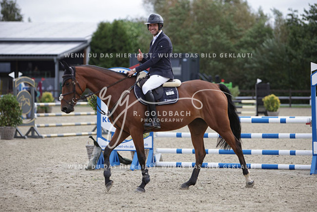 1J2A1169Jordi Sander_ Naomi 492_ Kn771_ Havekost | Foto- und Videografie für alles rund ums Pferd. Hochwertige Bilder und Videos vom Spring- und Dressurreiten, Voltigieren & mehr. Jetzt aktuelle Veranstaltungen und Preise im Shop ansehen. - Realisiert mit Pictrs.com