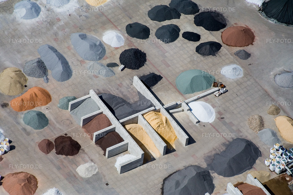 Luftbild: Graben-Neudorf, Fa. Gartenkies, Badische Terrazzo Handelsgesellschaft mbH Huttenheimer Landstraße 2-6 im Ortsteil Neudorf in Graben-Neudorf im Bundesland Baden-Württemberg in Deutschland. Foto: IMG_12792.jpg vom 24.08.2008 durch Werner Riehm/FLY-FOTO.de