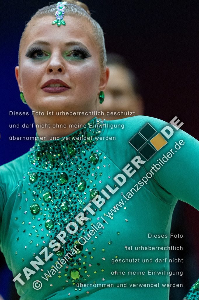 20230114-01469 | Hier finden Sie Tanz Bilder vom Latein und Standard Formationen tanzen. Sportbilder vom Tanzsport. Schöne Fotos und von Weltmeisterschaft, Europameisterschaft, Bundesliga, Regionalliga, Oberliga und Landesliga sowie von GOC Stuttgart, DanceComp, WM Bremen