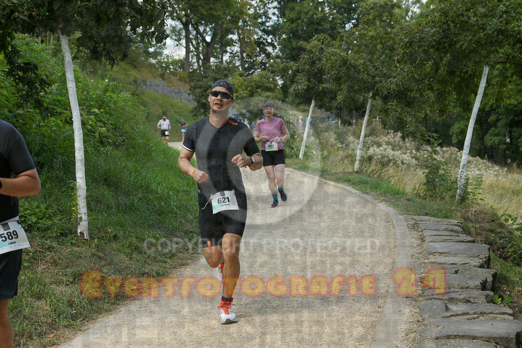 250824_1432_EX1_6573 | Sportfotografie im Rhein-Sieg Kreis, Köln, Bonn, NRW, Rheinland Pfalz, Hessen, etc. Unser Tätigkeitsfeld umfasst den Laufsport vom Volkslauf über den Marathon, Duathlon, Triathon bis zum Ultralauf wie Kölnpfad Ultra oder Schindertrail.
