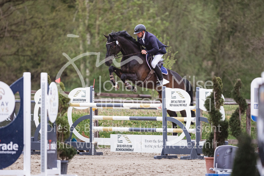 250417_Frühlingsfest_Youngster-M-226 | Deine schönsten Turniermomente als professionelle Fotos! Entdecke hochwertige Pferdesport-Fotografie im Online-Shop. Jetzt Fotos finden & bestellen!