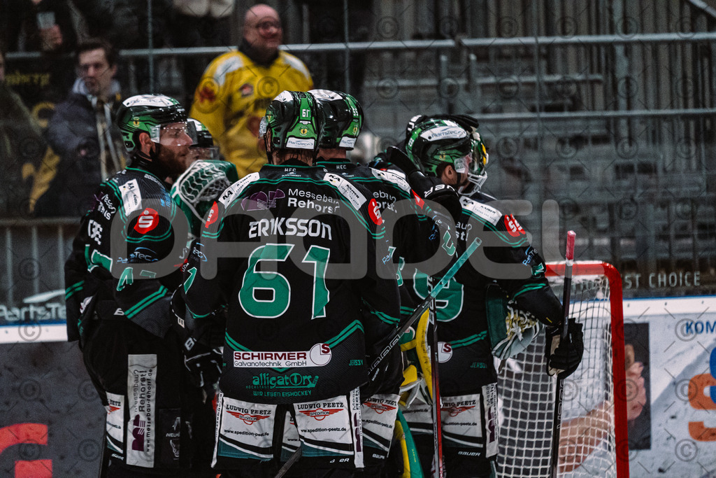 Alligators_vs_Toelz_15_02_2026-43 | Höchstadt Alligators Fotogalerie: Eishockey-Action aus Franken. Professionelle Spielfotos, Portraits & Stadionbilder zum Download. Jetzt entdecken! - Realisiert mit Pictrs.com