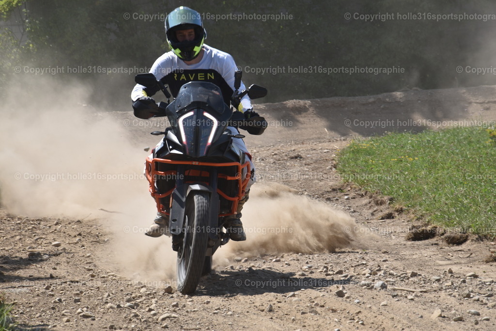 DSC_0252 | Sportfotografie , Motorsport, Motoross, Reitsport, Mointainbike, Enduro,
Landschaft , Outdoor, Eventfotografie, Landschaft, Bilder online bestellen - Realisiert mit Pictrs.com