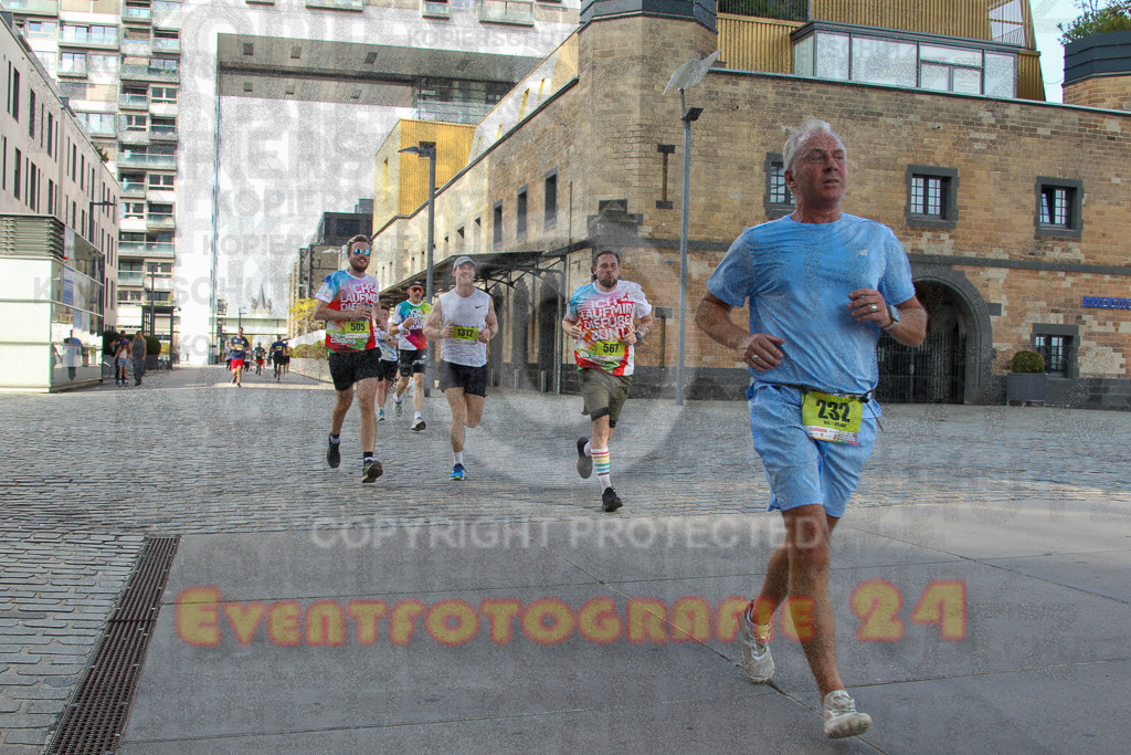 250920_1453_EV4_7444 | Sportfotografie im Rhein-Sieg Kreis, Köln, Bonn, NRW, Rheinland Pfalz, Hessen, etc. Unser Tätigkeitsfeld umfasst den Laufsport vom Volkslauf über den Marathon, Duathlon, Triathon bis zum Ultralauf wie Kölnpfad Ultra oder Schindertrail.