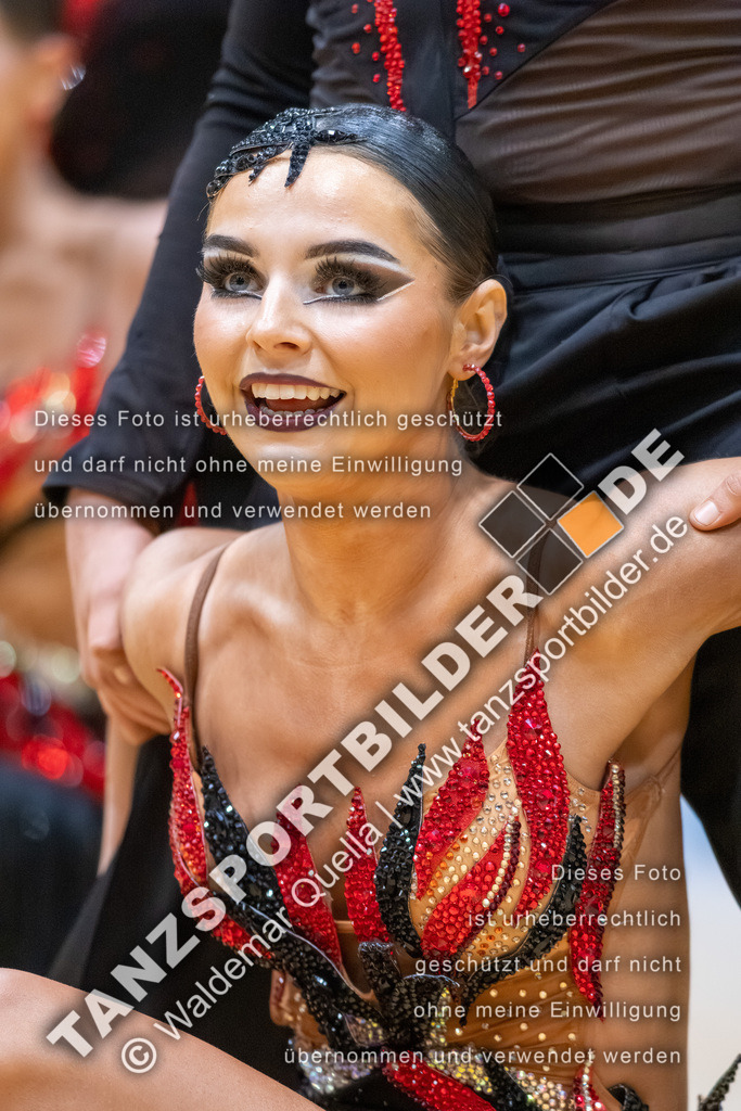 20260328-03323 | Hier finden Sie Tanz Bilder vom Latein und Standard Formationen tanzen. Sportbilder vom Tanzsport. Schöne Fotos und von Weltmeisterschaft, Europameisterschaft, Bundesliga, Regionalliga, Oberliga und Landesliga sowie von GOC Stuttgart, DanceComp, WM Bremen