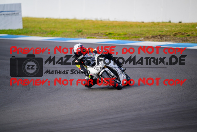 MaZZes_Fotomatrix_20250421_6007705_1729 | ROT