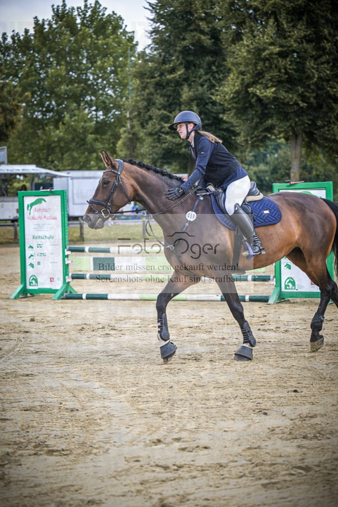 DOS_2807 | Entdecke hochwertige Reitturnierfotos von Foto Oger. Professionell, emotional und authentisch – jetzt Lieblingsmomente im Shop bestellen.Deutschlandweite Turnierfotografie. - Realisiert mit Pictrs.com