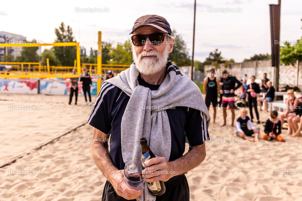 2023-00070755-Vater-Sohn-Turnier |  18.05.2023; Berlin Foto: Gerold Rebsch - www.beachpics.de

