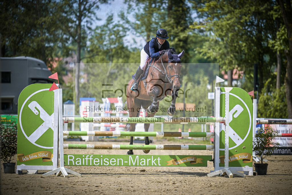 DOS_8637 | Entdecke hochwertige Reitturnierfotos von Foto Oger. Professionell, emotional und authentisch – jetzt Lieblingsmomente im Shop bestellen.Deutschlandweite Turnierfotografie. - Realisiert mit Pictrs.com