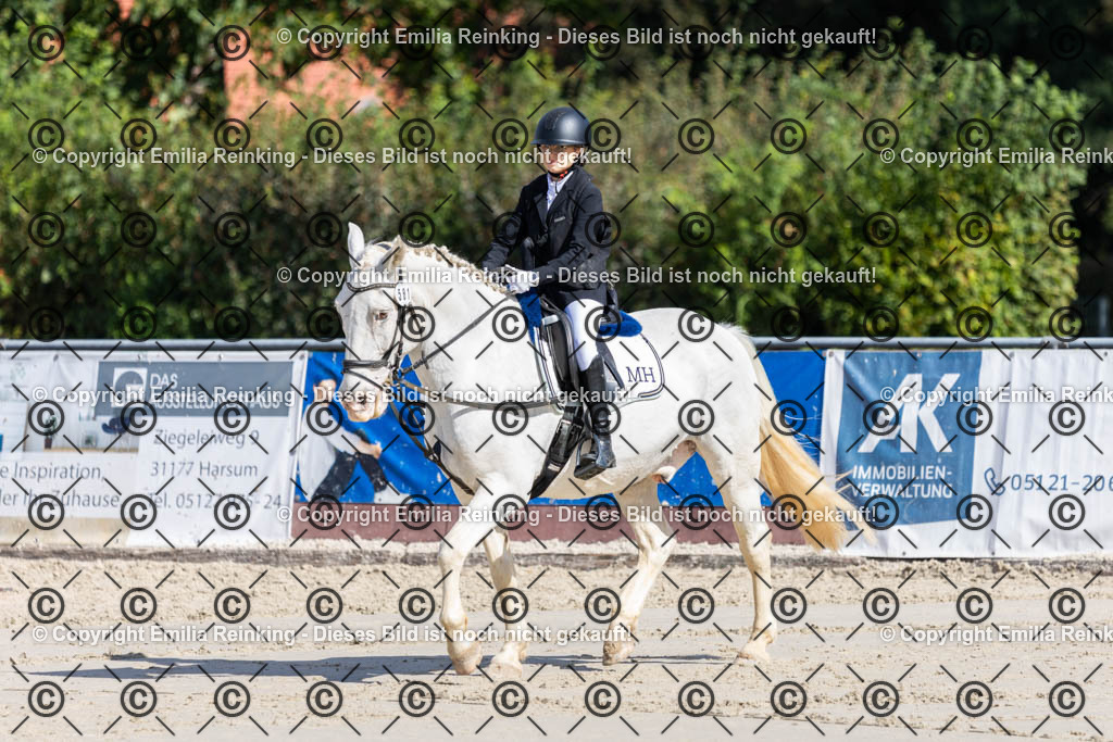 CL5A1800 | Emilia Reinking Fotografie - Realisiert mit Pictrs.com