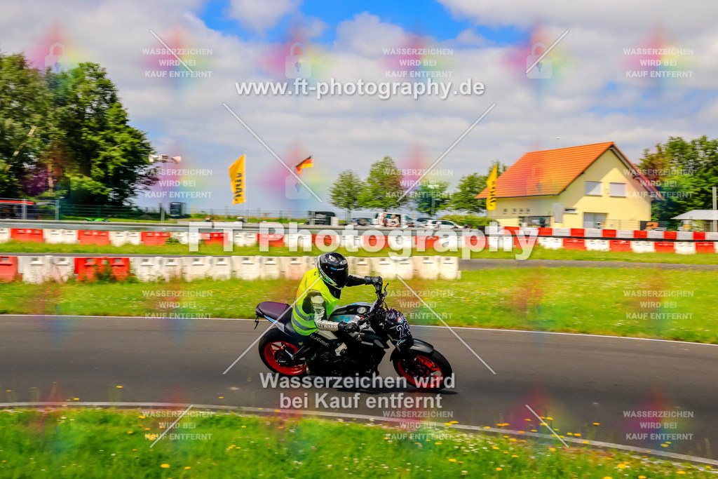 VBK-8187 | Hier findet Ihr Bilder von Touristenfahrten auf der Nürburgring Nordschleife oder von anderen Veranstaltungen die ich besucht habe. Viel Spass beim Durch Schauen 