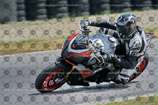 25bt04-1432 | markuskiefer.com - Realisiert mit Pictrs.com
