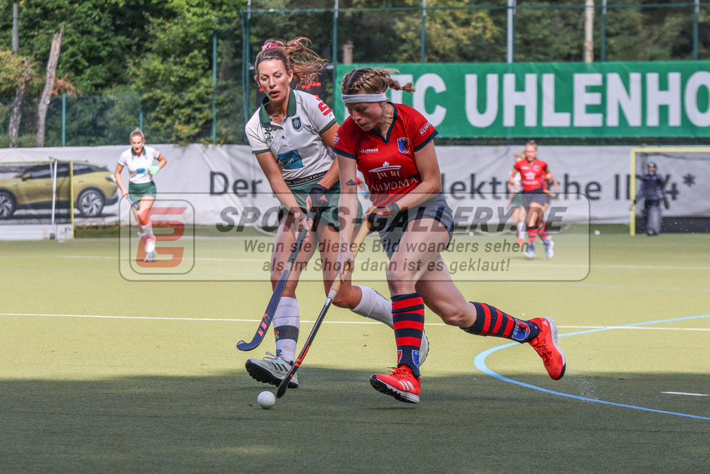 MJ_2022-09-25_HTCU-BHC-11 | Luzie Franz (Berliner HC #12) &amp; Melanie Terber (Uhlenhorst Mülheim #22), Uhlenhorst Mülheim - Berliner HC am 25.9.2022 im Waldstadion, Mülheim a. d. Ruhr