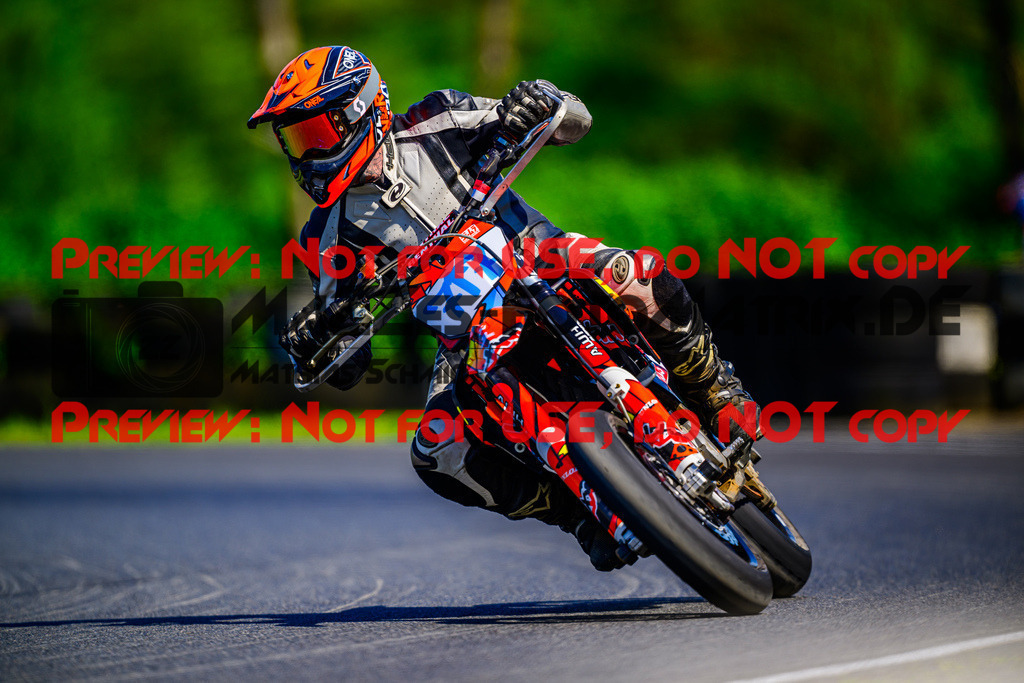 MaZZes_FotoMatrix_240511_6007705_5603 | UE40