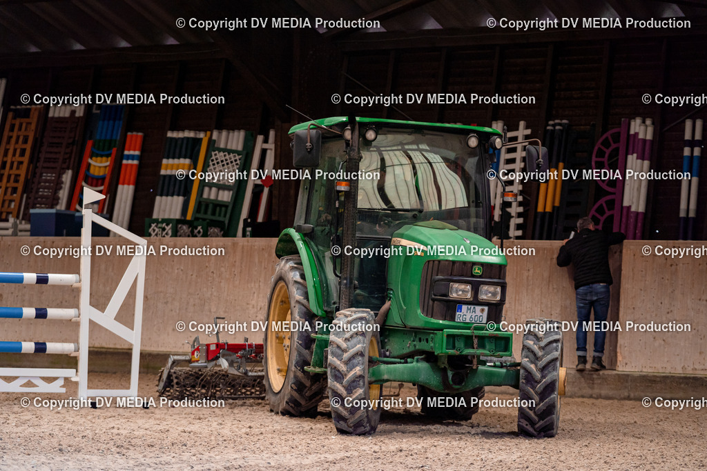 Springen Tag 1-654 | dv-media-shop - Realisiert mit Pictrs.com