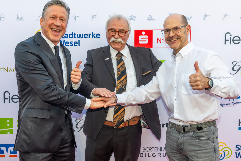 top-top.de 260306-208 | Foto, Video, Fotografie, Videografie, Fotobox, DJ, Discjockey, Musik, Musikbox, Veranstaltung, Photobooth, Amazon, Ebay, Buchtipp, Bestseller, Autor, Verlag, Buch, Wesel, Hamminkeln, NRW, Dinslaken, Rees, Drohne, Hochzeit, Party, Fotobox, Wesel, Fotograf