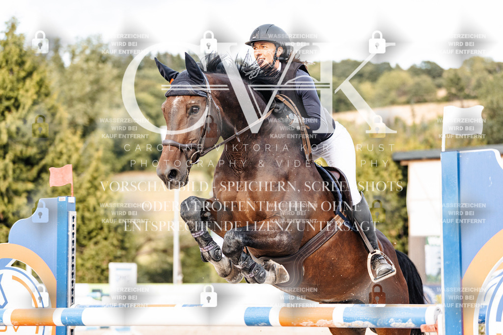 CK903999 | Turnierfotografie Pferdefotografie Trier Rheinland-Pfalz Pferdesport Reitsport Tierfotografie Sportfotografie Pferdevideo Pferdevideografie Equestrianvideography equestrianphotography  - Realisiert mit Pictrs.com