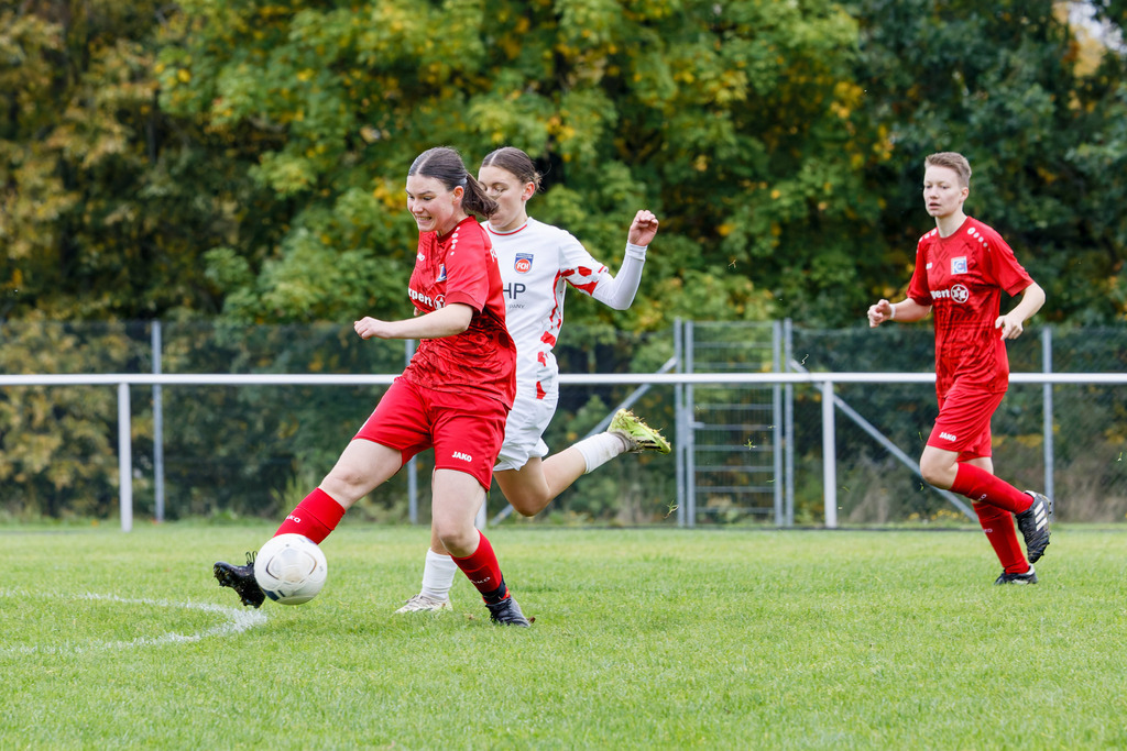 FCEFCH_251012_0847 | Fotopresso – Sportfotografie in Heidenheim & Umgebung. Professionelle Sportfotografie für unvergessliche Momente. Dynamische Action-Shots, emotionale Szenen & hochwertige Bilder. - Realisiert mit Pictrs.com