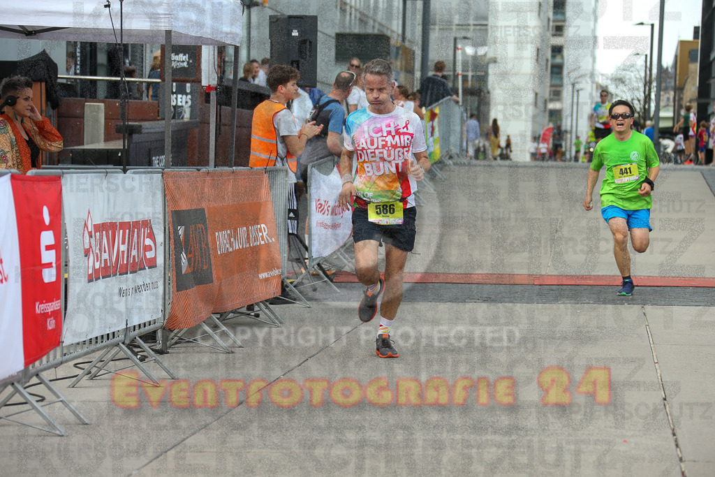250920_1517_EX1_8762 | Sportfotografie im Rhein-Sieg Kreis, Köln, Bonn, NRW, Rheinland Pfalz, Hessen, etc. Unser Tätigkeitsfeld umfasst den Laufsport vom Volkslauf über den Marathon, Duathlon, Triathon bis zum Ultralauf wie Kölnpfad Ultra oder Schindertrail.